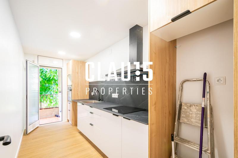 Foto 64707a7a-3897-4b73-b255-100d7d80e702. Piso  en venta totalmente reformado con piscina en Canet de Mar