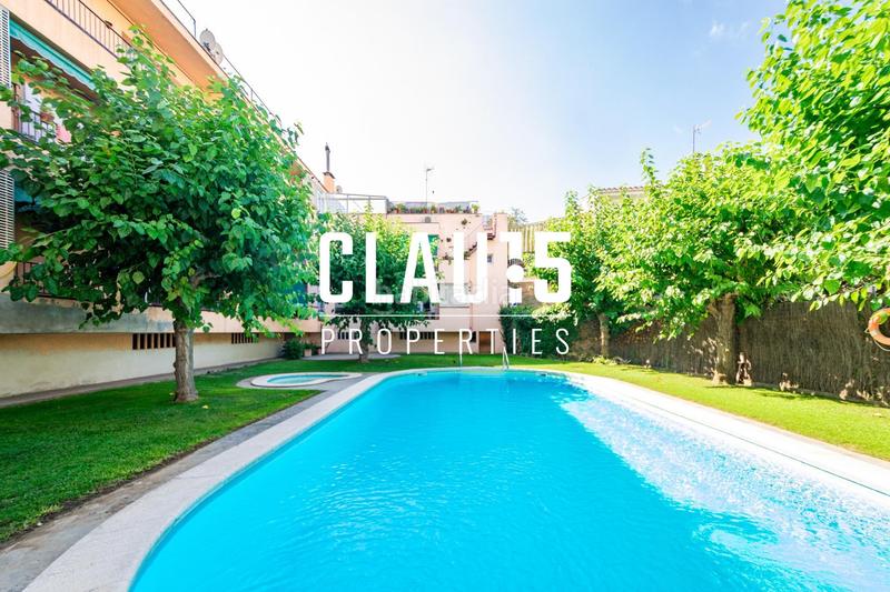 Foto 82f86972-b13a-4192-a9da-993d6485ae79. Piso  en venta totalmente reformado con piscina en Canet de Mar