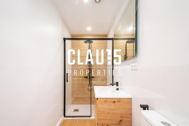 Foto 9d278284-73dd-4f42-91f2-222ec4328a6f. Piso  en venta totalmente reformado con piscina en Canet de Mar
