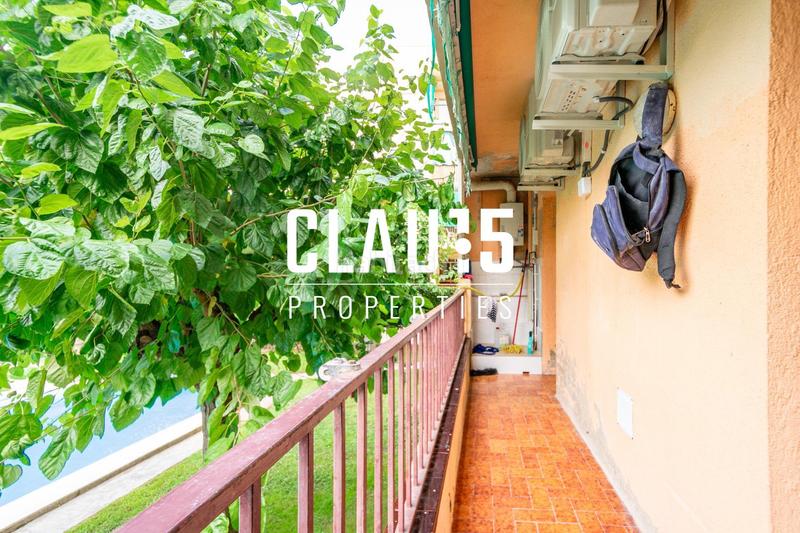 Foto a3de58c6-f6c6-4fe0-87d8-8f8c3181cd9e. Piso  en venta totalmente reformado con piscina en Canet de Mar