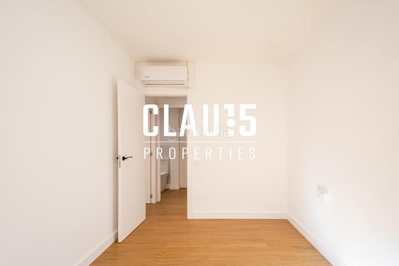 Foto abea6311-19a1-40a4-8304-5e17d1fb6781. Piso  en venta totalmente reformado con piscina en Canet de Mar