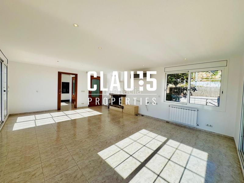 Foto 2d114130-1228-45bb-a354-7ec3b330ae7c. Alquiler casa  de ensueño con vistas al mar y piscina en alquiler en Canet de Mar