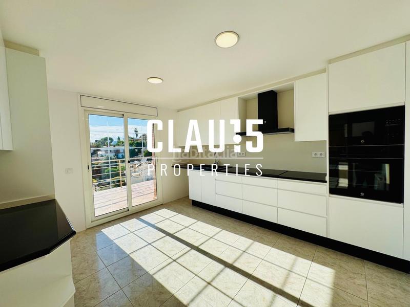 Foto 83556217-6c1b-40c2-8478-e79fe6cca3dd. Alquiler casa  de ensueño con vistas al mar y piscina en alquiler en Canet de Mar