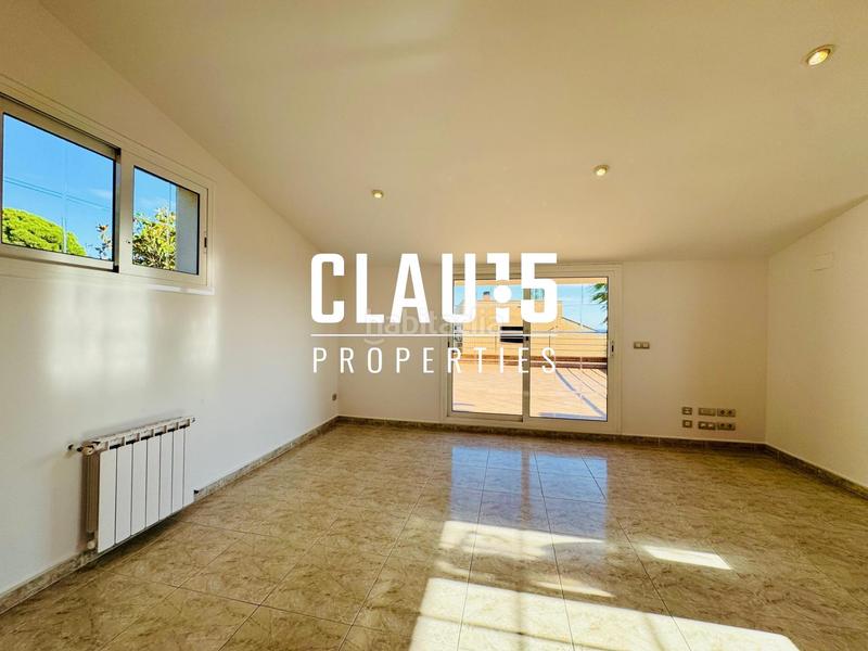 Foto 7f2e7ca4-728c-427c-afa4-98d3215f9420. Rent house with heating parking pool in Canet de Mar