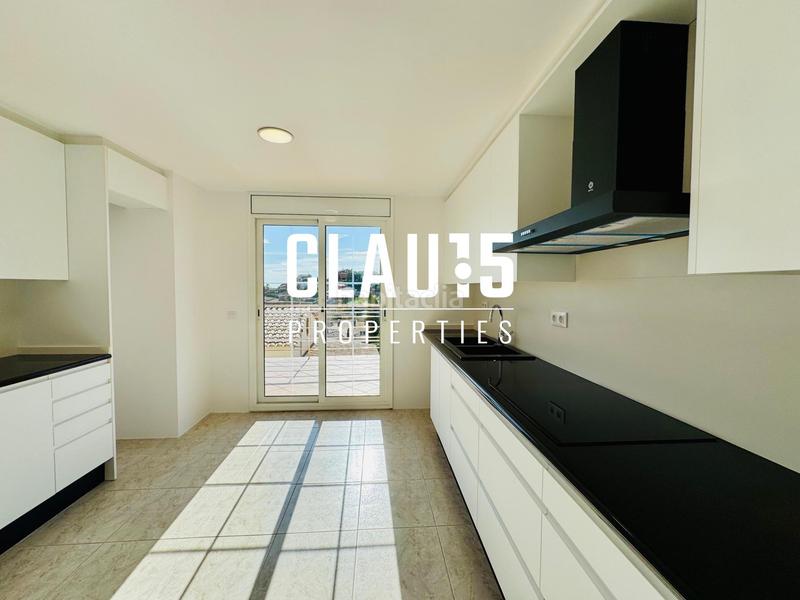 Foto ca18ebaf-e612-40e6-b0d6-61ad033a1347. Rent house with heating parking pool in Canet de Mar