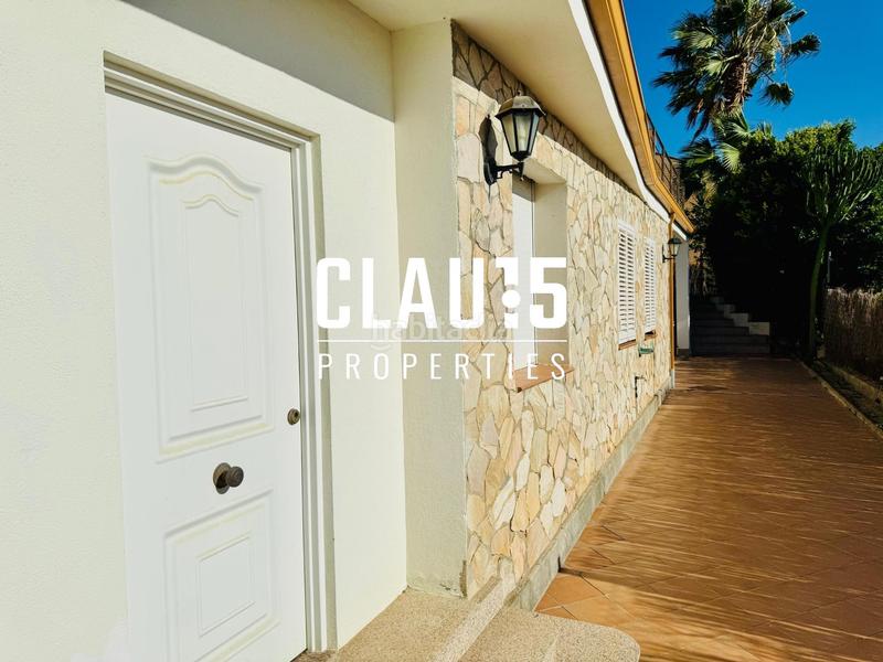 Foto d4d643a3-84c5-4be4-9b99-df6767f58578. Rent house with heating parking pool in Canet de Mar