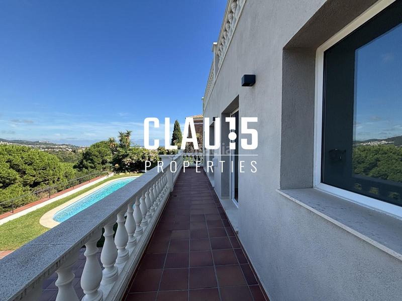 Foto 48cf6f14-e410-43f8-9b32-4b064343728f. House with parking pool in Calella