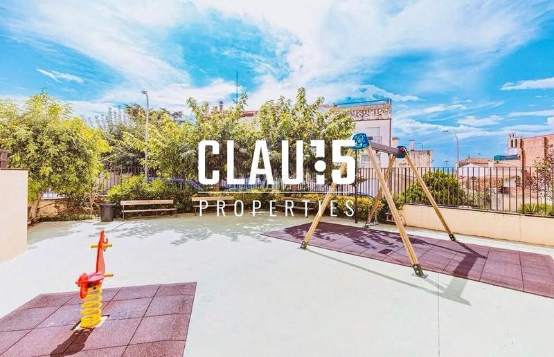 Foto 20ddc903-7028-44f2-944c-b8fc1be7ff70. Appartamento con parcheggio piscina in Centre Sant Pol de Mar