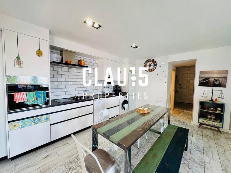 Foto d6a5fd94-6b5c-406a-9072-173a36d8d9ea. Appartamento con parcheggio piscina in Centre Sant Pol de Mar