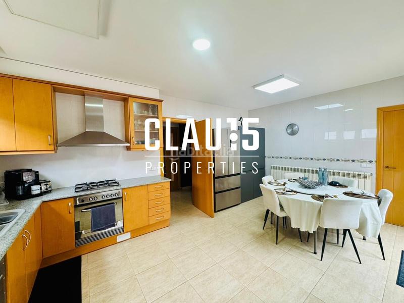 Foto 0a32b6f7-be3f-4643-8d05-3f34f56ee4dd. House with parking pool in Canet de Mar