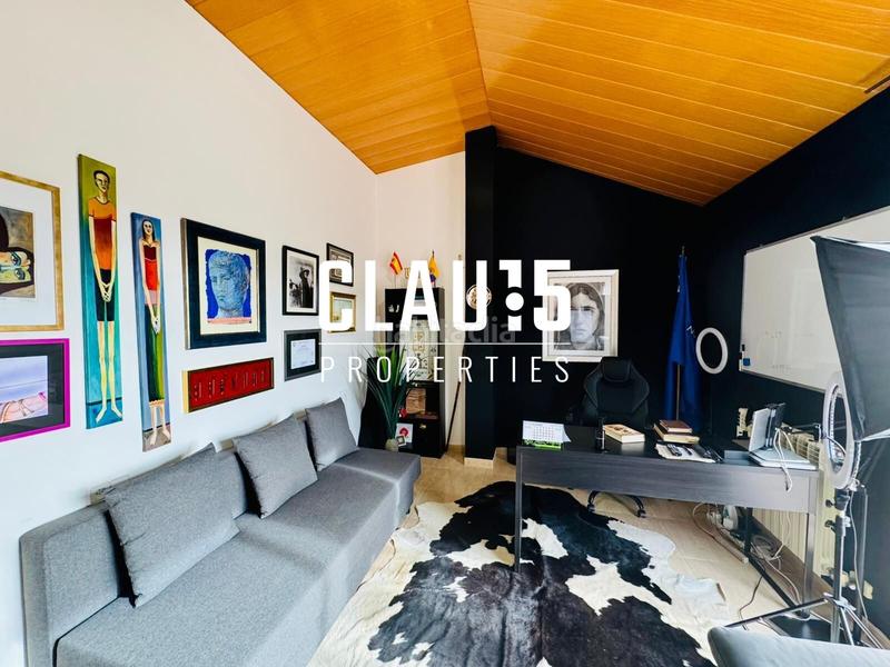 Foto 3ba3cc15-a2fa-47fb-b915-0aa10d01af13. House with parking pool in Canet de Mar