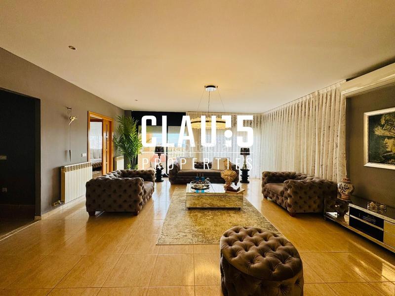 Foto 57c8851e-be51-4986-9958-1df2233ad5c5. House with parking pool in Canet de Mar