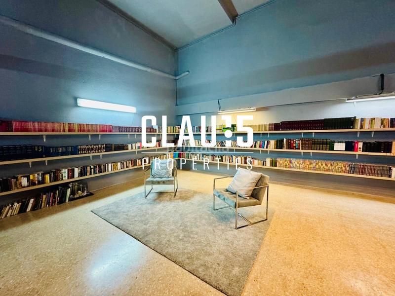 Foto 79611eec-38ca-4f51-9bd5-393f5bd780c4. House with parking pool in Canet de Mar