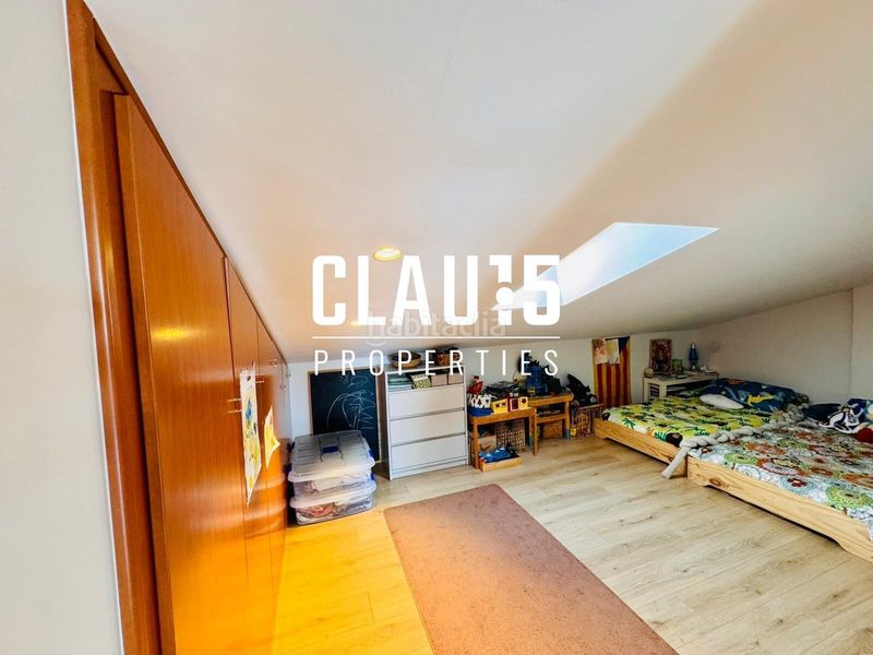 Foto 7bcaf677-fdcd-48a3-80b1-3ce95cb26954. Duplex con riscaldamento parcheggio in Els Pavos Blanes