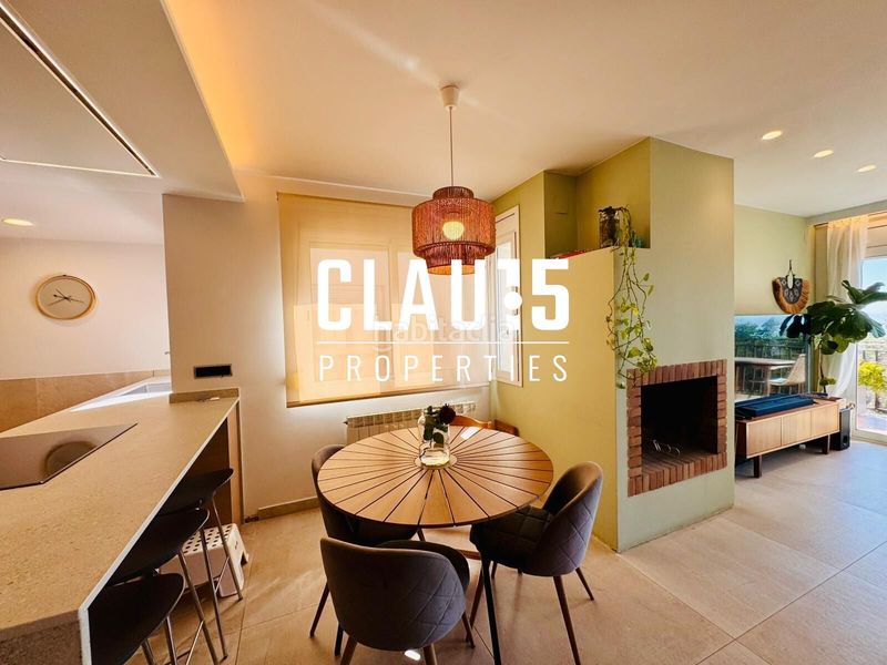 Foto 9f4c114c-fd0c-42cc-b160-8b9f79aa3671. Duplex con riscaldamento parcheggio in Els Pavos Blanes