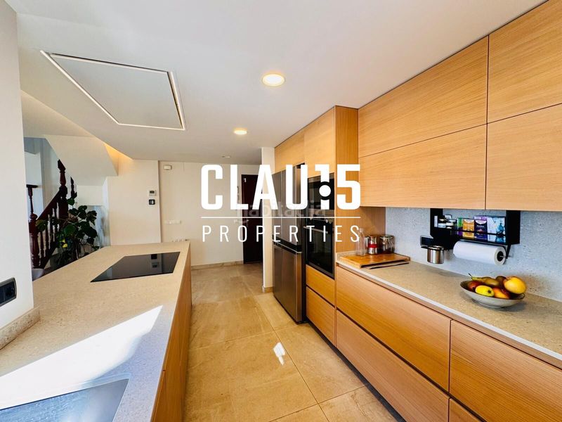 Foto dbf5a98b-3bc8-47cd-904e-2aa285e5b343. Duplex con riscaldamento parcheggio in Els Pavos Blanes