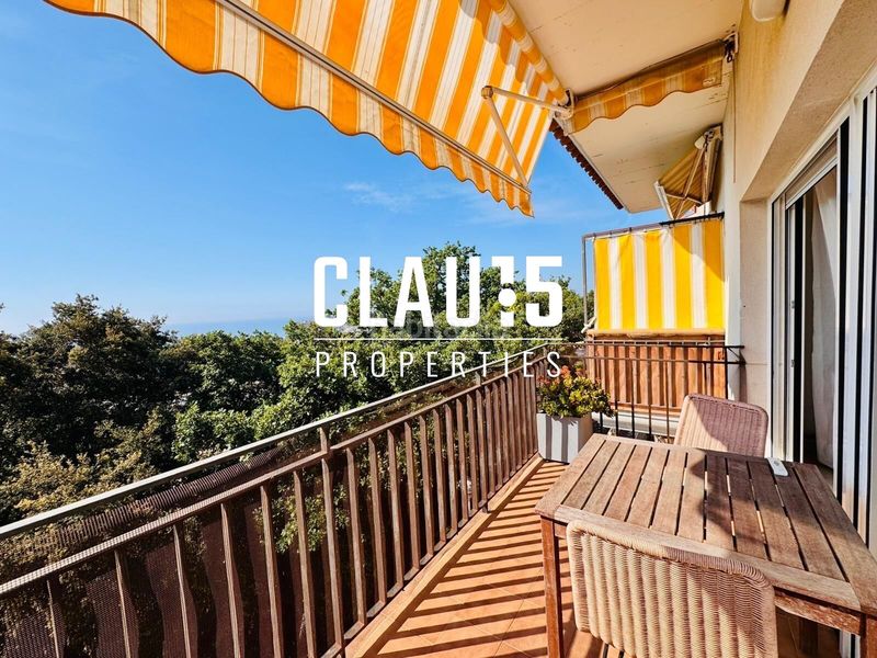 Foto e616b41c-cab2-4a1c-b9eb-a14c40255106. Duplex con riscaldamento parcheggio in Els Pavos Blanes