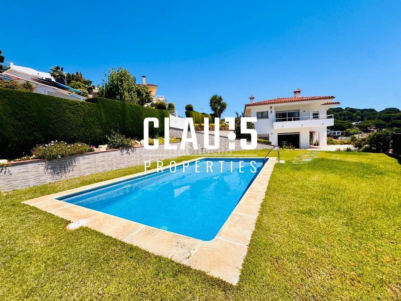 Foto 7269e7a6-44bf-4870-86f8-c39c600024c0. Casa amb aparcament piscina a Urbanitzacions Sant Pol de Mar
