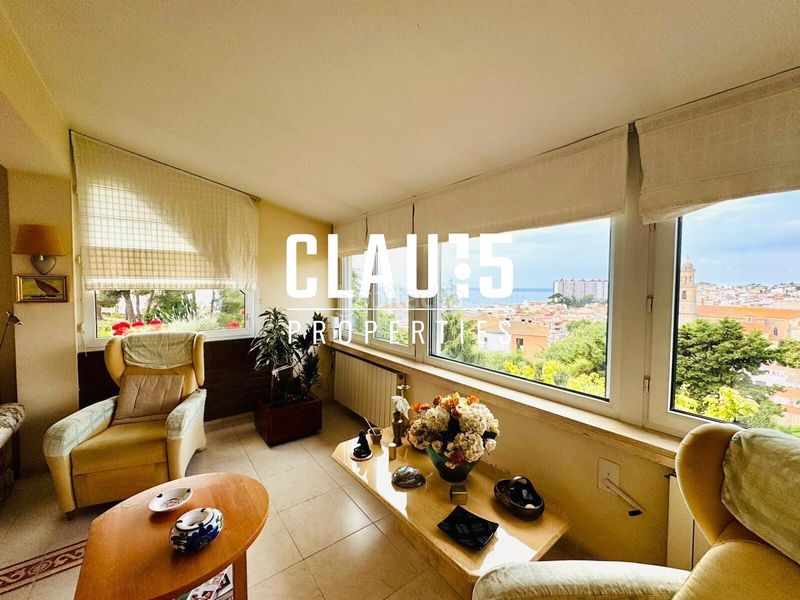 Foto ec08aae6-2693-4b76-9e50-a3e87978915d. Casa amb calefacció aparcament piscina a Canet de Mar