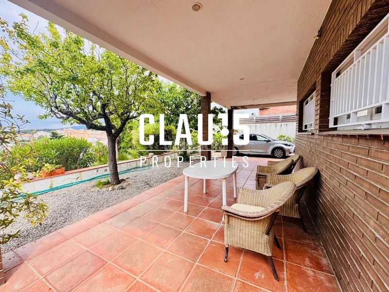 Foto ff794809-23a7-495d-b647-7e7f0192823b. Casa amb calefacció aparcament piscina a Canet de Mar