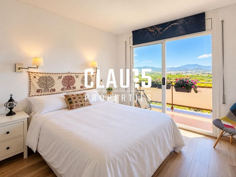 Foto d37936c8-0f56-49b1-826d-cdfd3f378038. Flat with heating pool in Els Pins Blanes