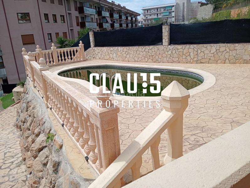 Foto ed58acdb-0d69-4800-ac1d-0cc316747d01. Chalet con parcheggio piscina in Roca Grossa Lloret de Mar