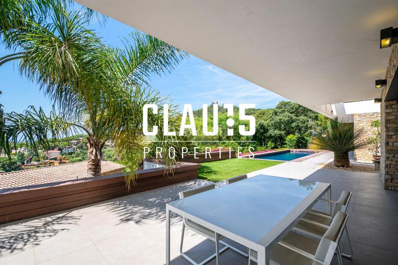 Foto db2af7fb-c23a-4021-b446-8a58940fe054. Casa amb calefacció aparcament piscina a Santa Cristina-Sant Francesc Blanes