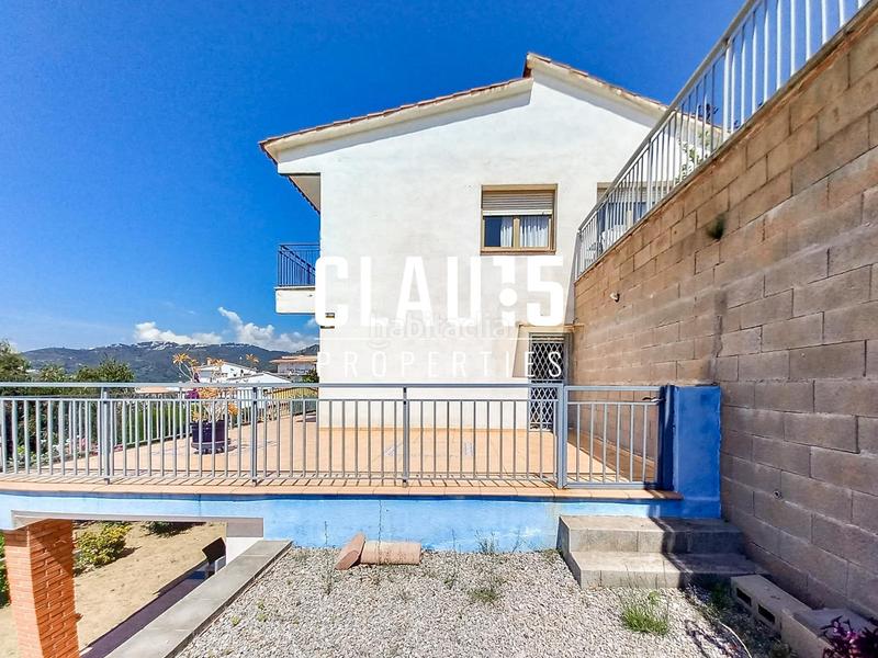 Foto 31553c17-ddc5-4b6f-9dd5-1d4da0611615. Casa amb aparcament a Pinemar Pineda de Mar