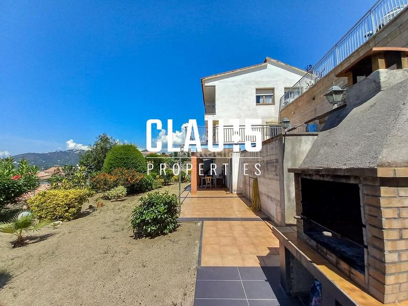 Foto 5bf05e86-0fa3-47cd-a13a-6acba9d4249c. Casa amb aparcament a Pinemar Pineda de Mar