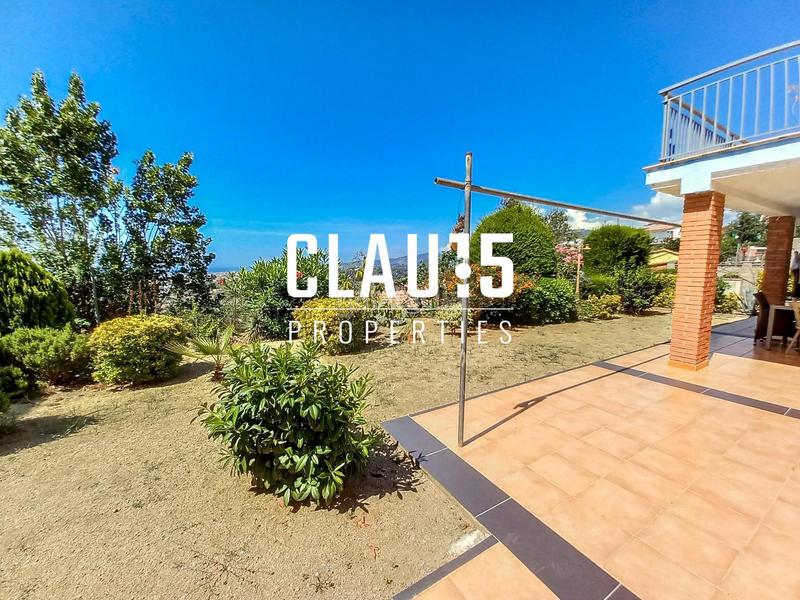 Foto 7a616e44-fe06-41a5-8056-269c4e76425f. Casa amb aparcament a Pinemar Pineda de Mar