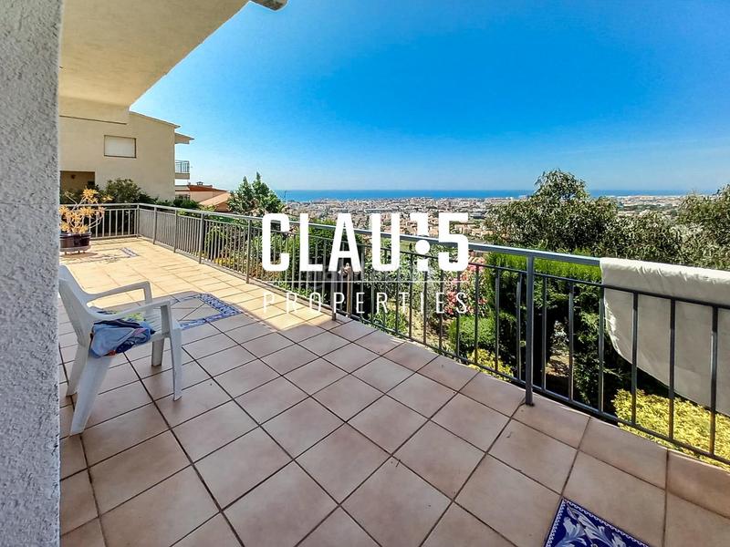 Foto 8c86be00-bb0f-412c-9780-886a08ede26e. Casa amb aparcament a Pinemar Pineda de Mar