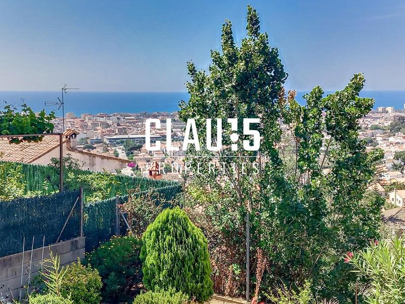 Foto a757278f-1956-4db5-9efc-118d92da87aa. Casa amb aparcament a Pinemar Pineda de Mar