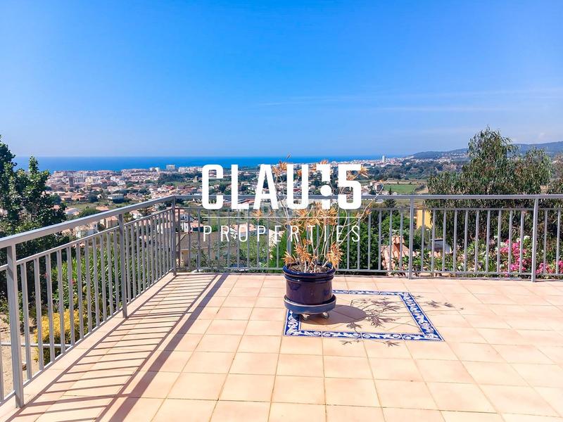 Foto a98a3624-4139-43f4-acda-6e036e1586d3. Casa amb aparcament a Pinemar Pineda de Mar