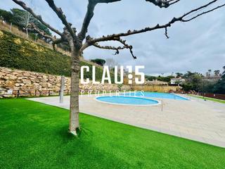 Dplex a Roca Grossa. Dplex en venta con piscina, zona comunitaria y parking en llore