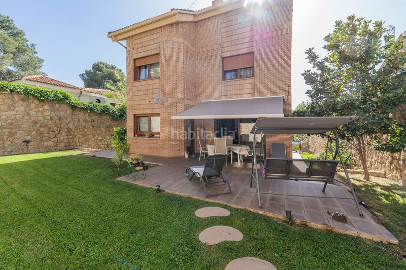 Foto 018393c2-9e48-4d11-b40c-0e1a9147d852. Xalet amb aparcament a Cobeña