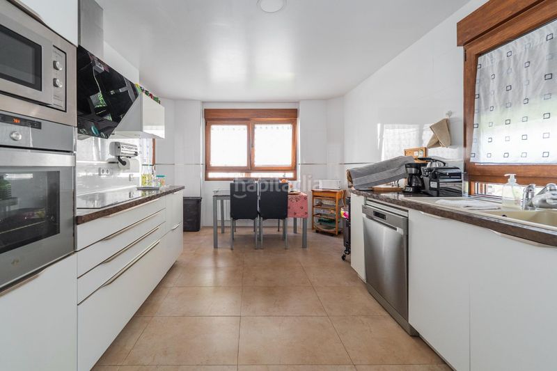 Foto 06936718-7001-46c7-bc67-2850a8fc1ef6. Xalet amb aparcament a Cobeña