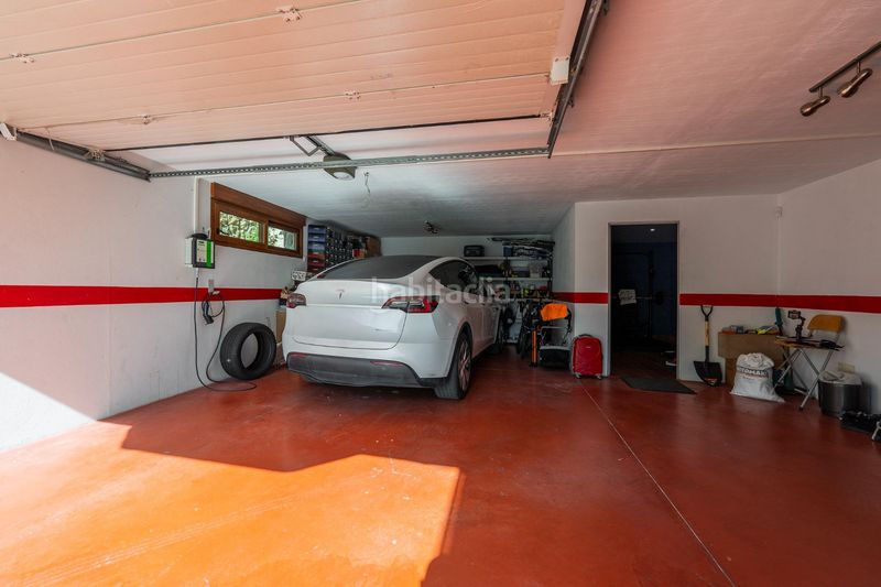 Foto 29baa592-7060-4b89-b09d-804124cd2732. Xalet amb aparcament a Cobeña