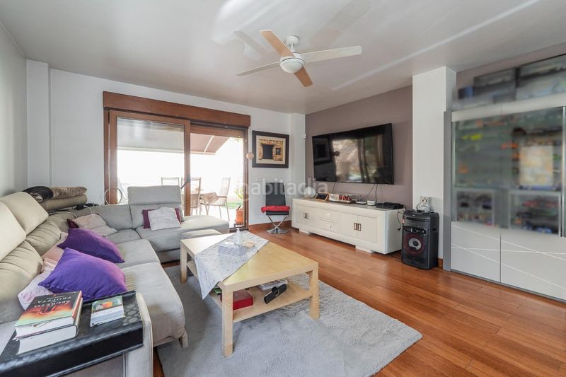 Foto 2d6d0cfd-47ba-4e75-b2e8-510cd87f96b4. Xalet amb aparcament a Cobeña