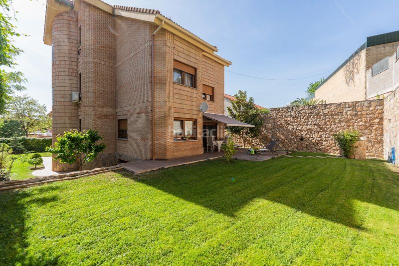 Foto 5600adf7-5dda-48d2-86c7-2953c91c905d. Xalet amb aparcament a Cobeña