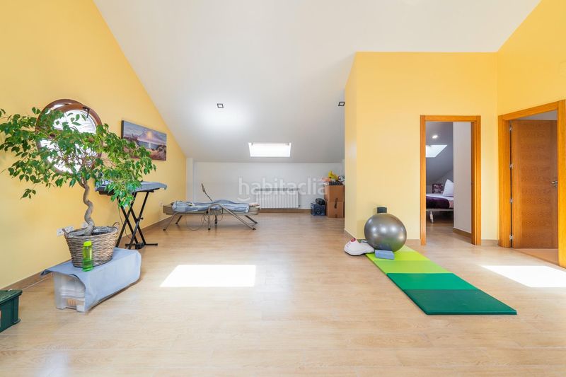 Foto 5eebfdc7-dc0a-4839-ad6a-76a57169d3c8. Xalet amb aparcament a Cobeña