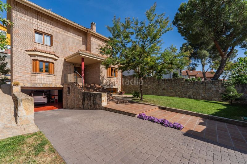 Foto d2d6dbe0-82d3-4490-8f20-4cd99c229dbd. Xalet amb aparcament a Cobeña