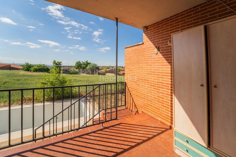 Foto 822171a3-5ab1-4456-834d-167d8e3b8152. Casa aparellada amb aparcament piscina a Cedillo del Condado