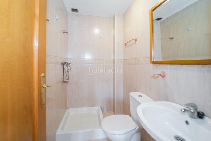 Foto 90578ecb-c744-4230-b5e3-0ab4c4b3137d. Casa aparellada amb aparcament piscina a Cedillo del Condado
