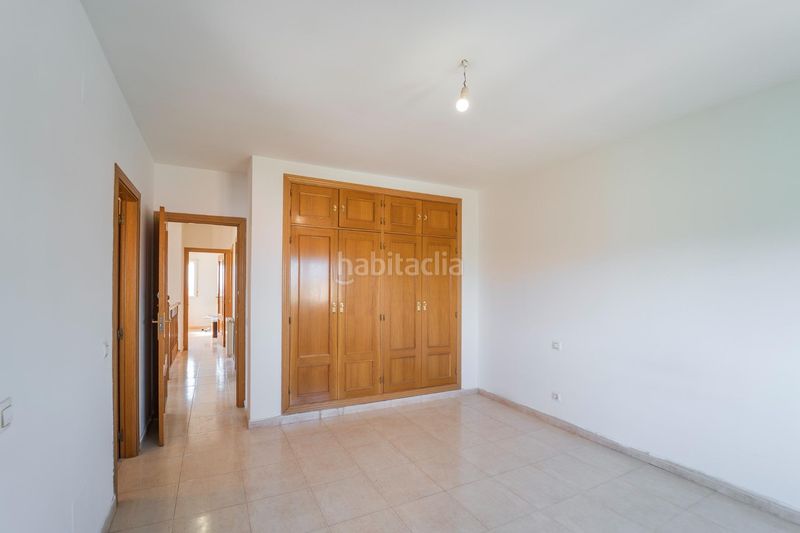 Foto b5e98f8d-d2e5-409a-a793-6c6eedb9f781. Casa aparellada amb aparcament piscina a Cedillo del Condado