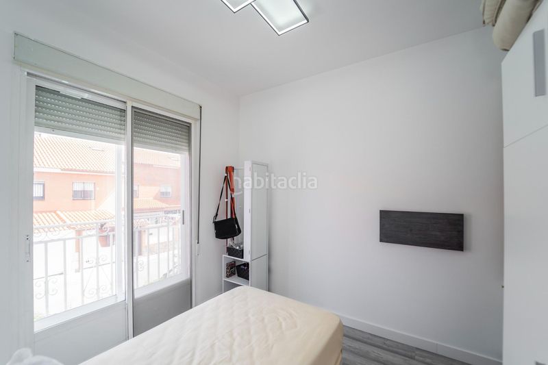 Foto 125d3561-7b5e-4cb1-94f1-b8e887a41a36. Casa aparellada amb aparcament a Cedillo del Condado