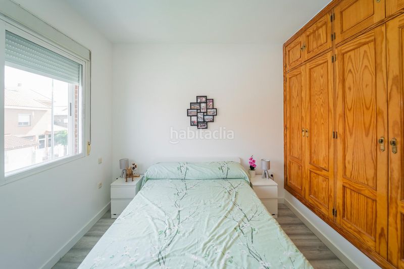Foto ff3bb9ed-2d00-4c26-8b82-172fe617f2d1. Casa aparellada amb aparcament a Cedillo del Condado