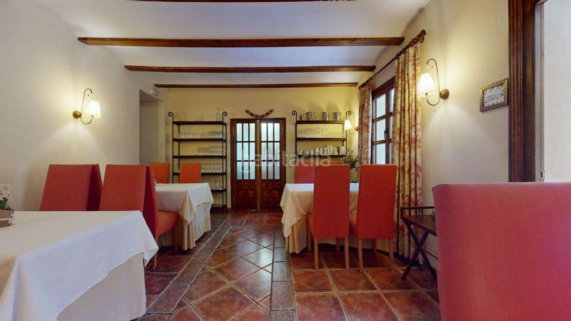 Foto de59b8a6-9784-4f14-b6be-18bd89e8b32f. Edifici a Mandayona