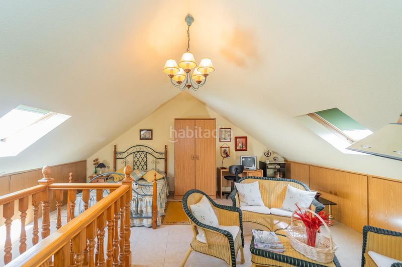 Foto 33b5e12a-5b98-4a7f-9c0f-1ea2fc0477ba. Casa adossada amb calefacció aparcament a Las Américas Parla