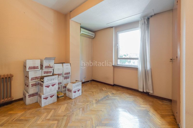 Foto 1c8a91c1-75a9-4318-91bc-d22b843ede8c. Pis amb calefacció aparcament a Estrella Madrid