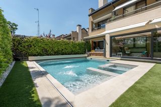 Chalet  Calle pico de la miel. Chalet independiente en urbanizacion privada en fuente el fresno